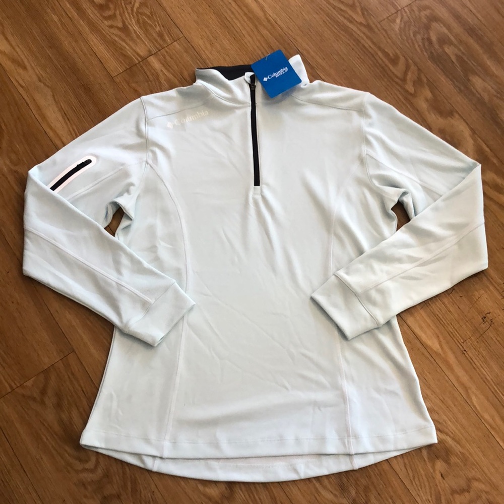 Columbia women’s Shotgun 1/4 zip pullover. NWT